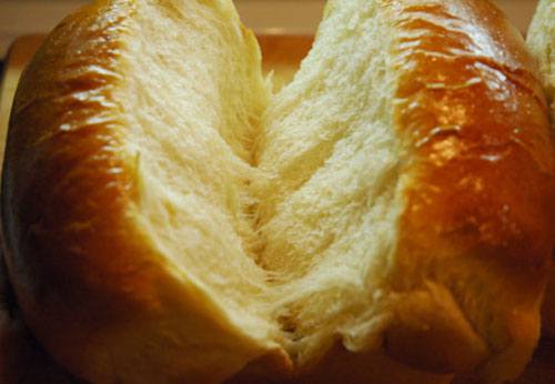 面包加低筋面粉的原因 为什么有些面包加低筋面